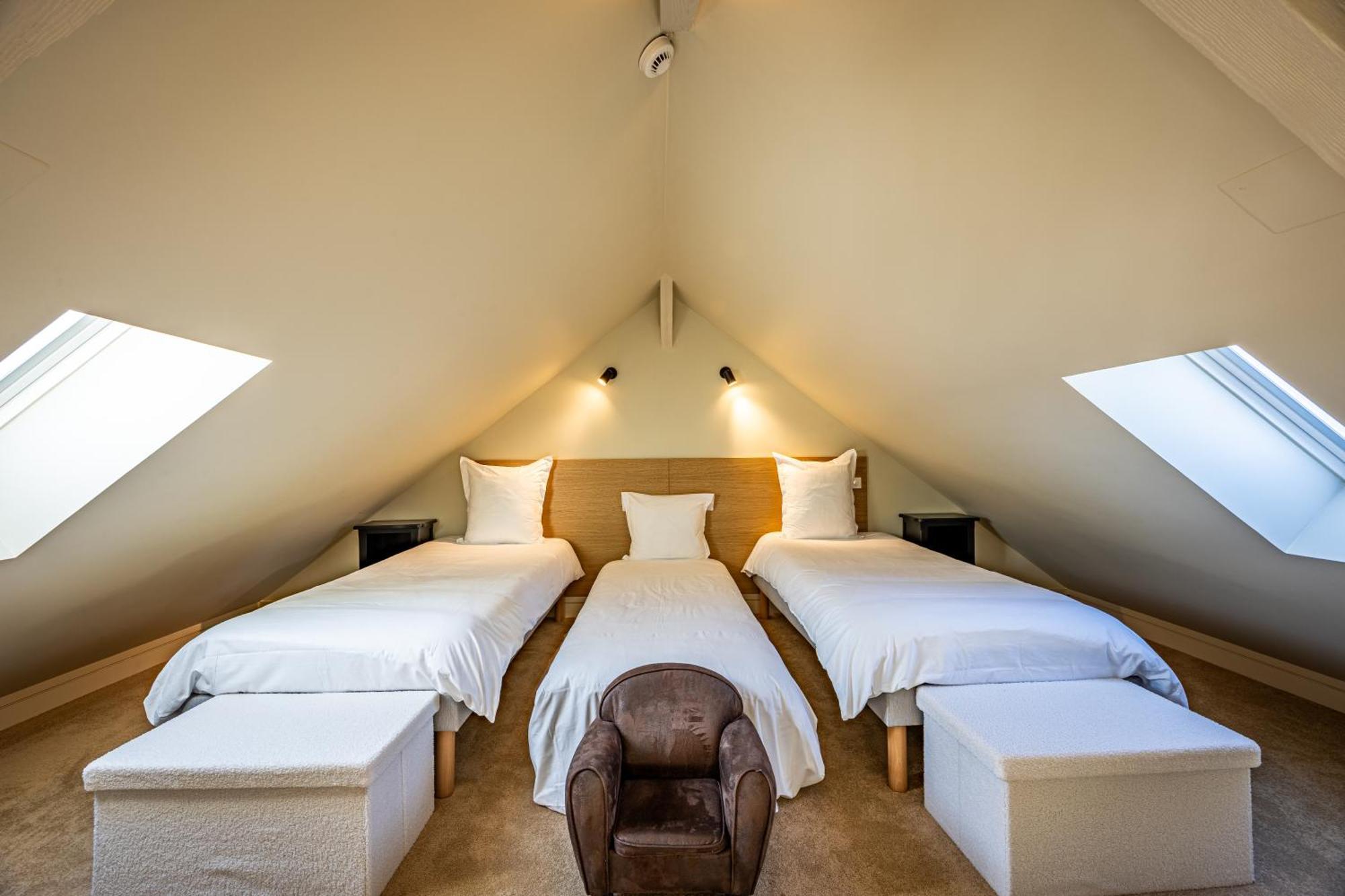 Restaurant Hotel Didier Meril ดีนาร์ ภายนอก รูปภาพ